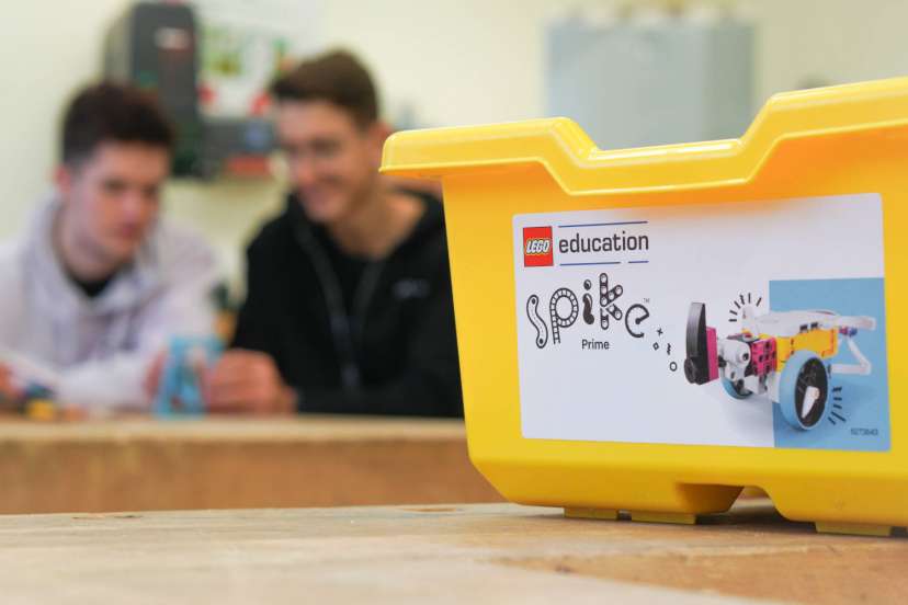 Lego Spike Unboxing (2)